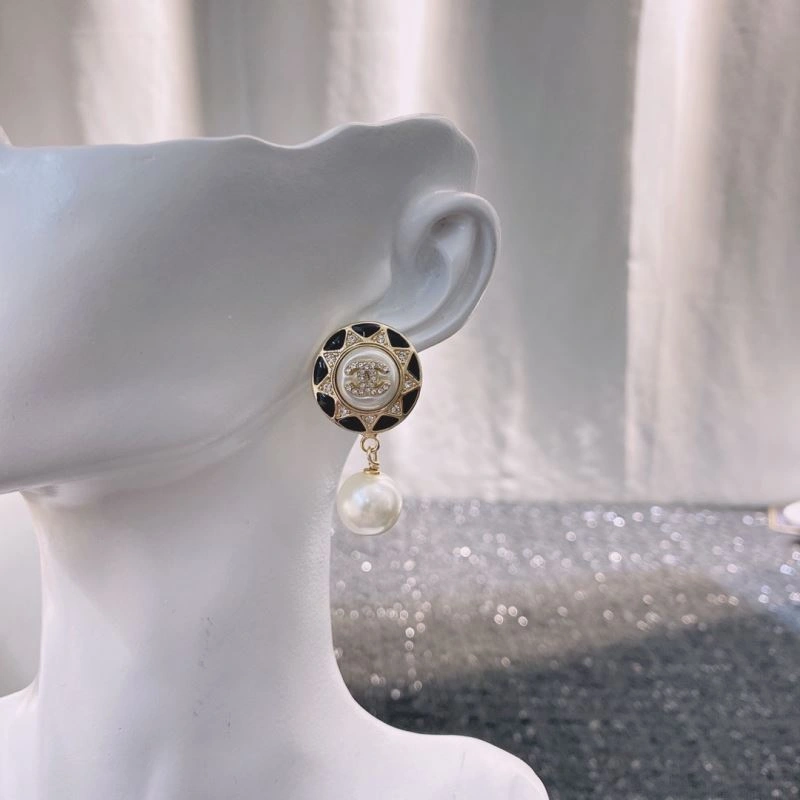 Chanel Earrings Durable 227368