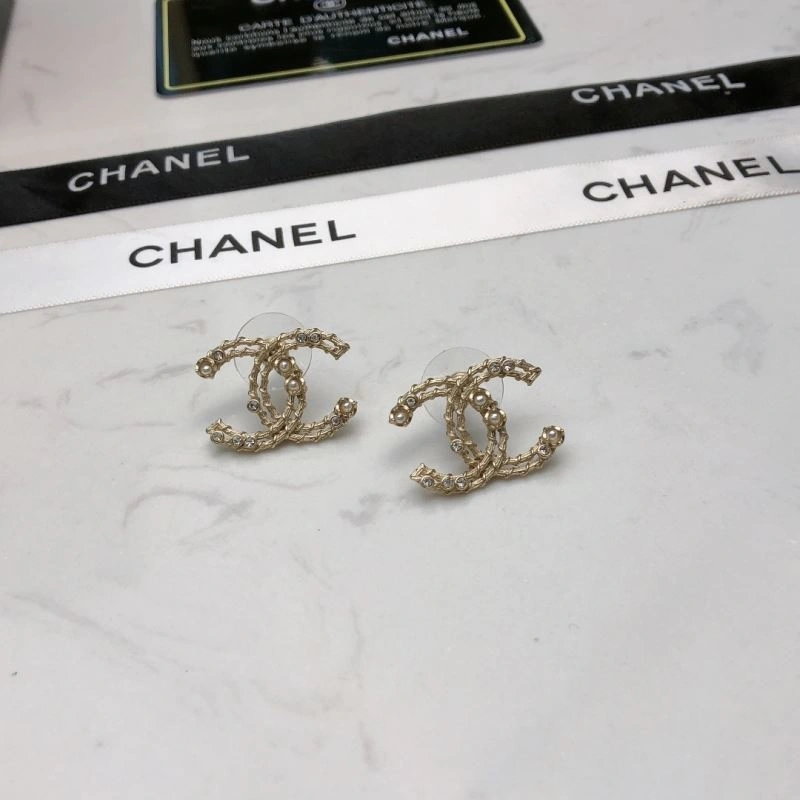 Lightweight Chanel Earrings 227396