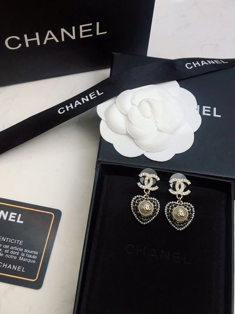 WellDesigned Chanel Earrings 227339