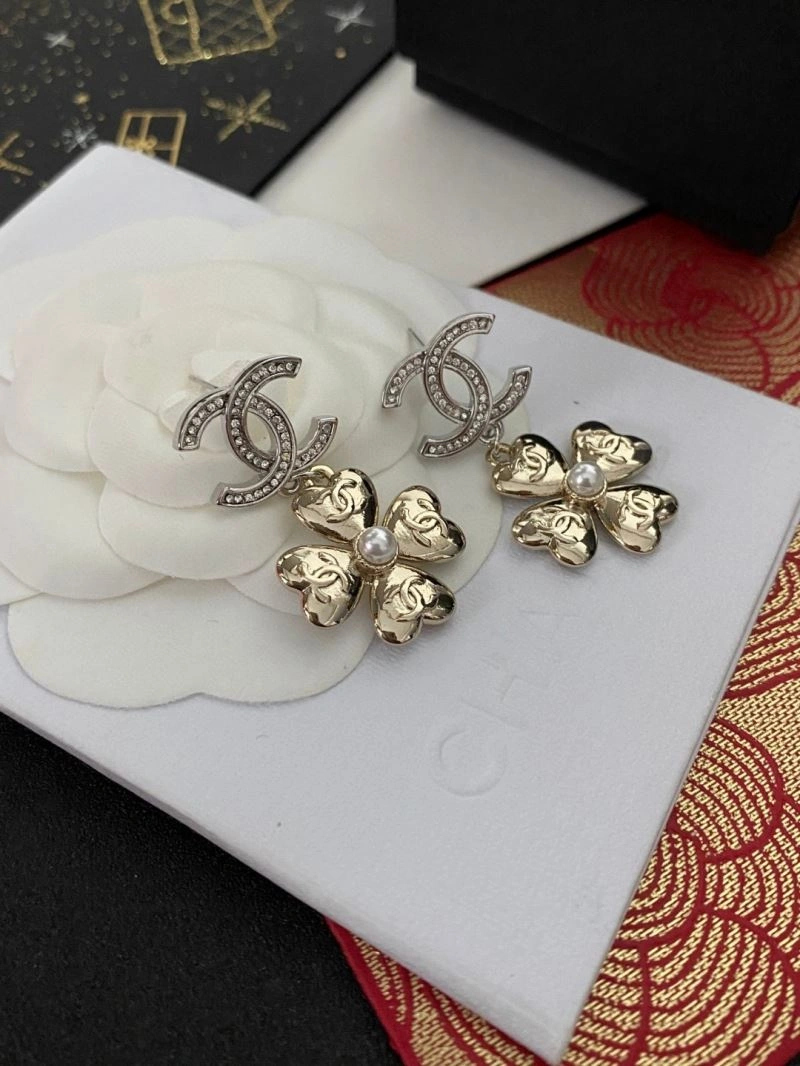 Chanel Earrings MoistureWicking 227375