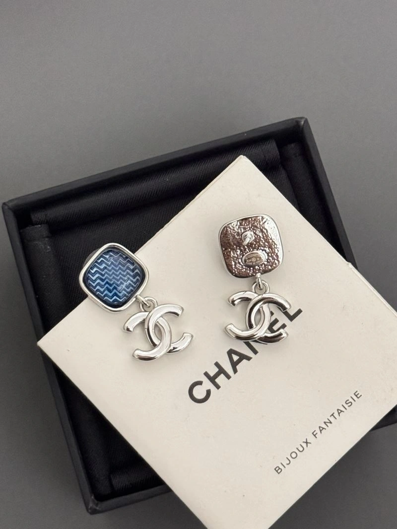 Chanel Earrings Neat 227311