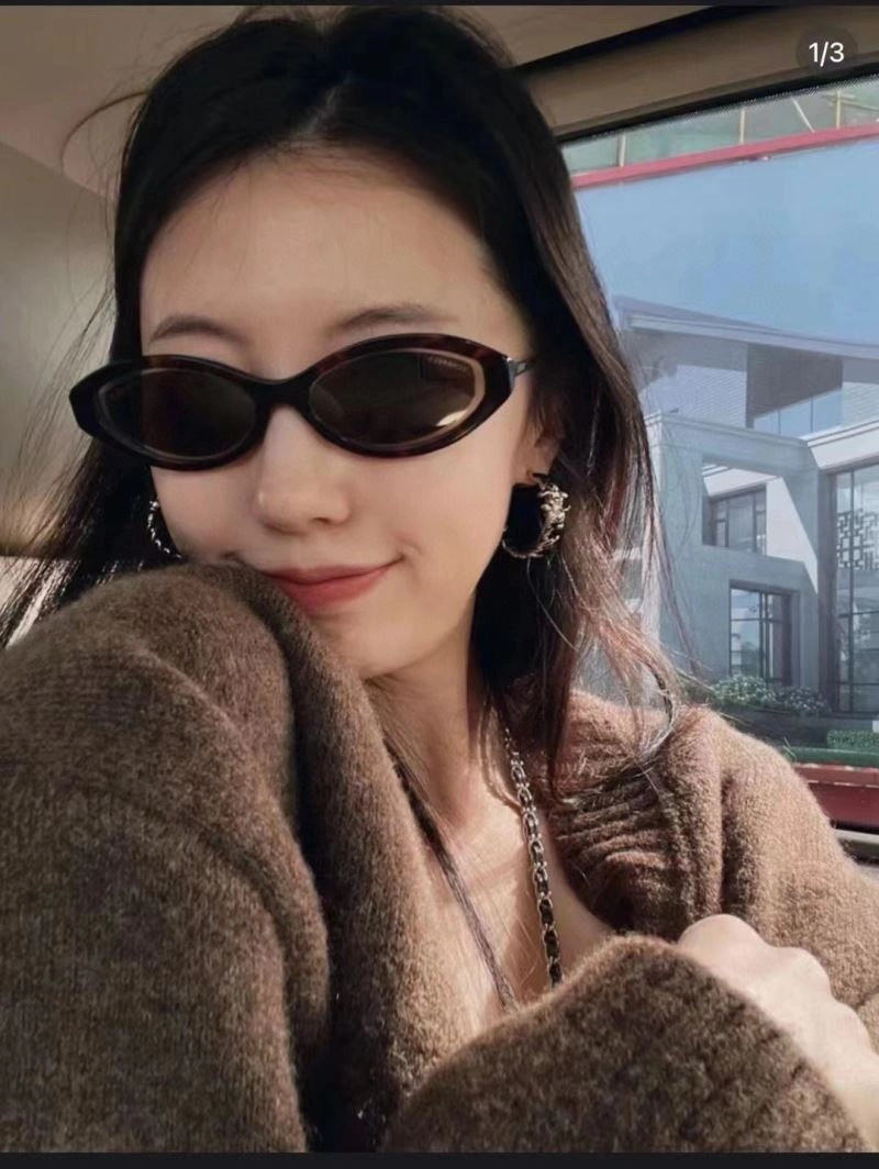 Comfortable Chanel Earrings 227321