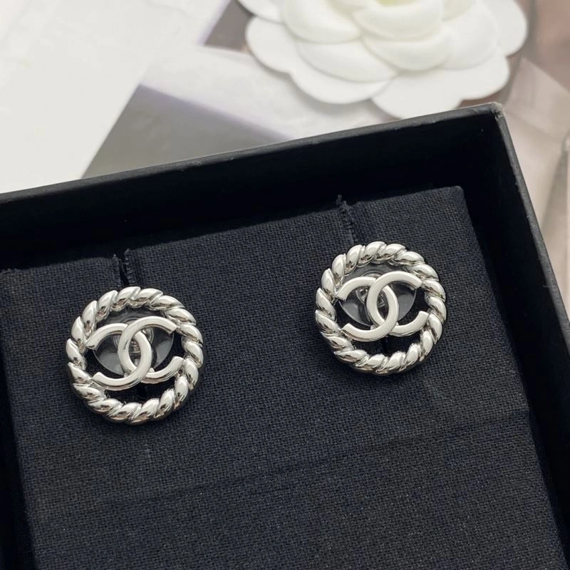 Chanel Earrings Lightweight 227360