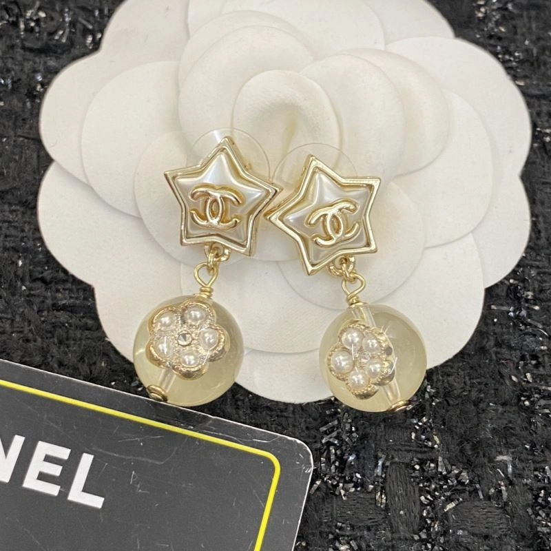 Effortless Chanel Earrings 227302