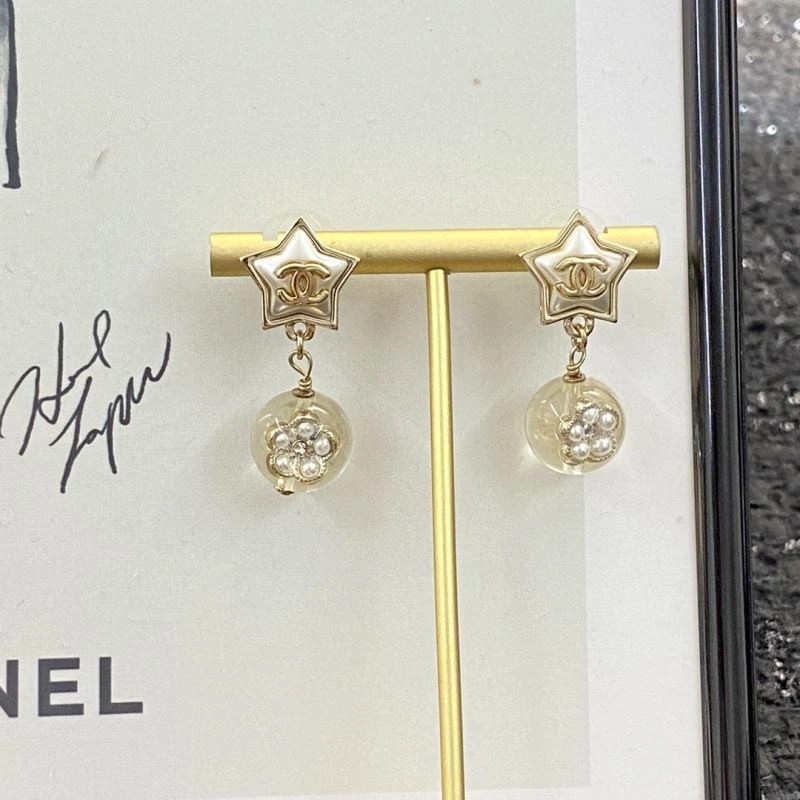 Effortless Chanel Earrings 227302