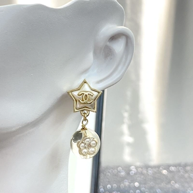 Effortless Chanel Earrings 227302