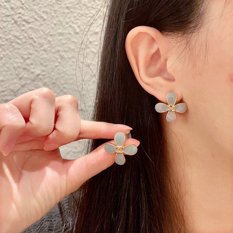 Chanel Earrings Elegant 227306