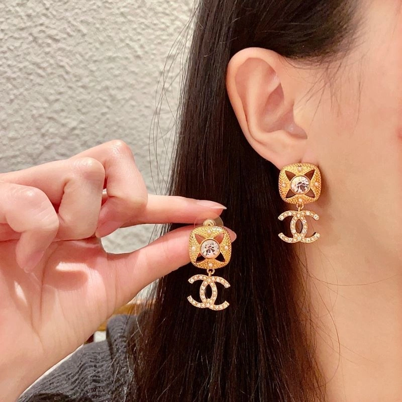 RelaxedFit Chanel Earrings 227414