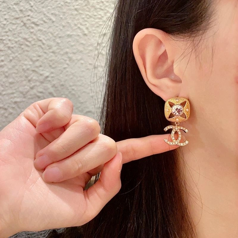RelaxedFit Chanel Earrings 227414
