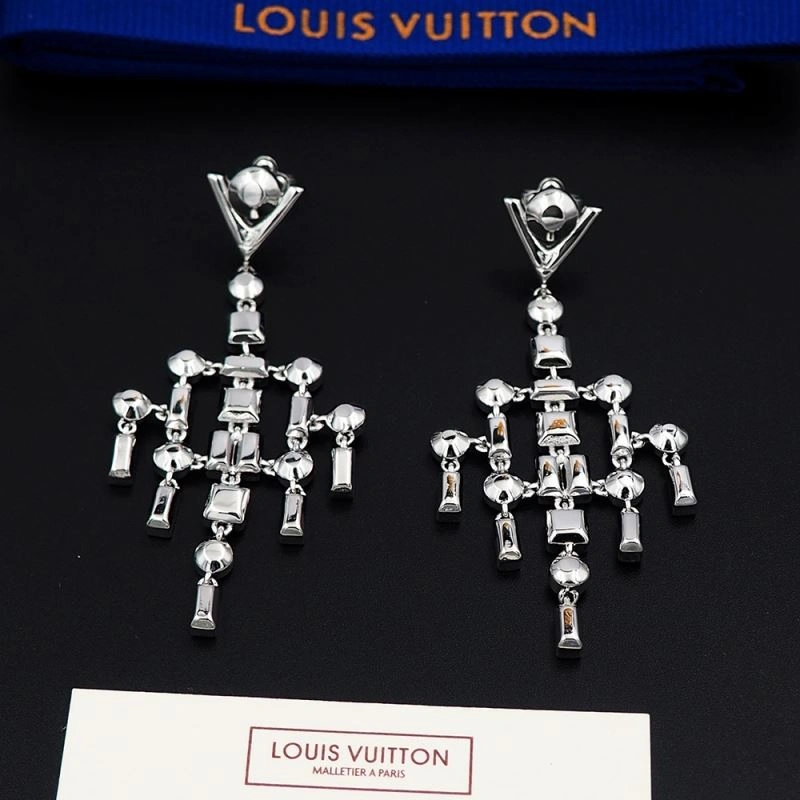 Minimalist Chanel Earrings 227340