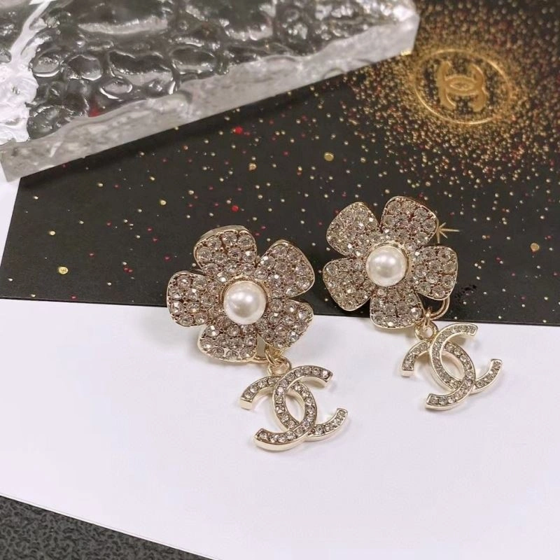 Chanel Earrings Compact 227288