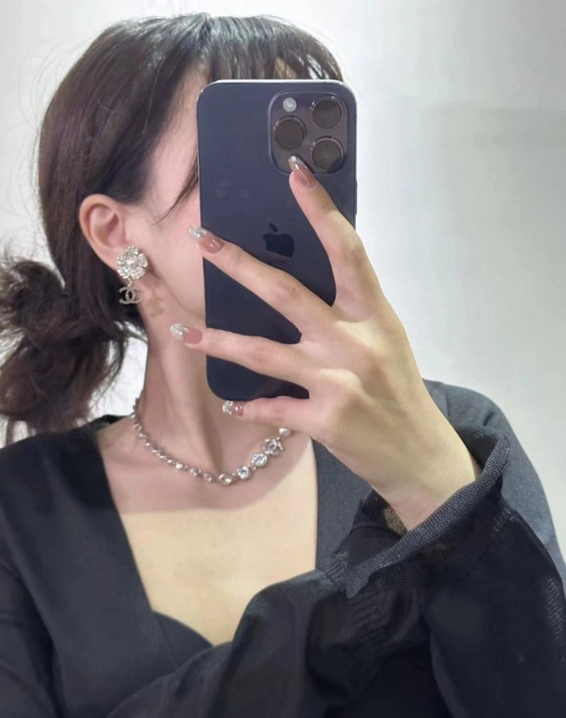 Chanel Earrings Compact 227288
