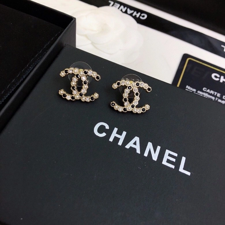 Chanel Earrings Bold 227281