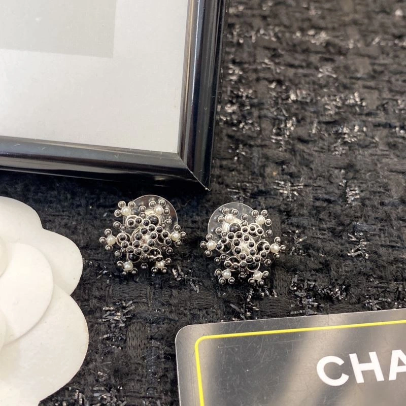 Premium Chanel Earrings 227255