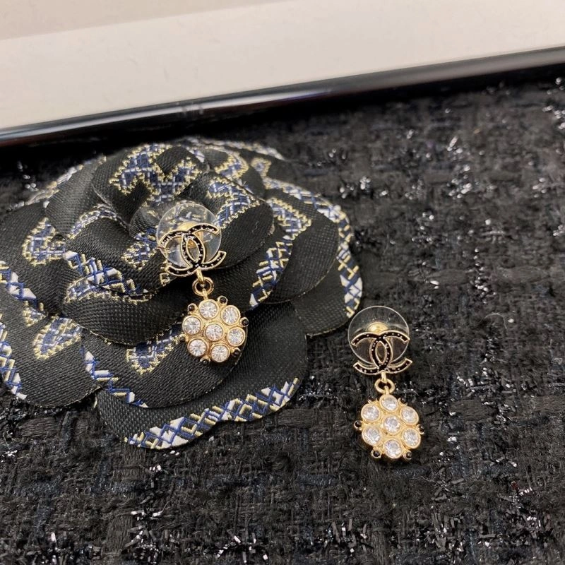 Unisex Chanel Earrings 227263
