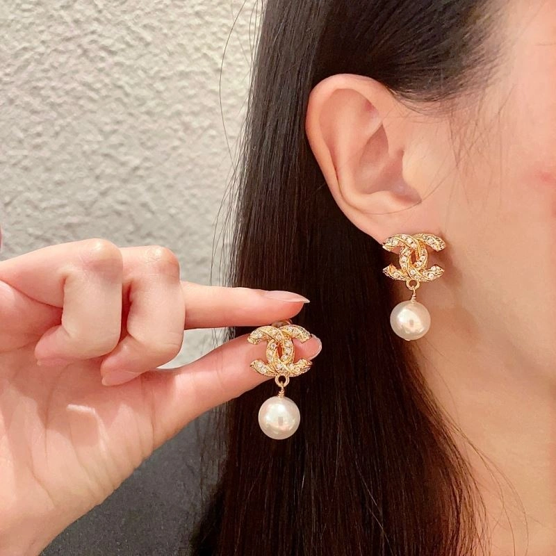 Chanel Earrings FreshLook 227315
