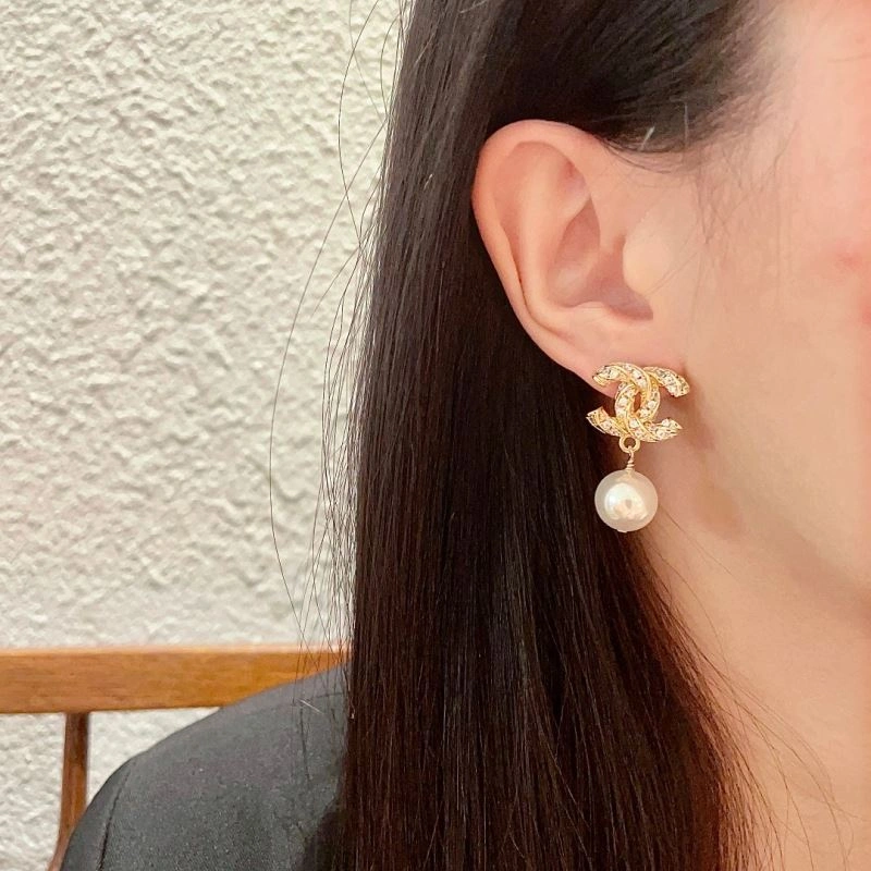 Chanel Earrings FreshLook 227315