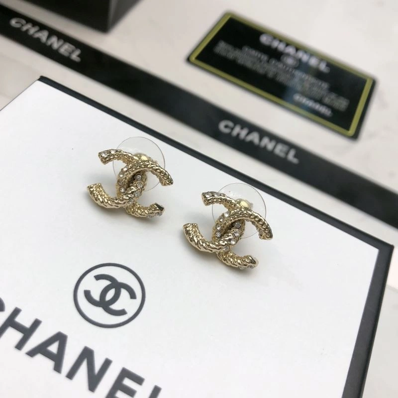 Compact Chanel Earrings 227202