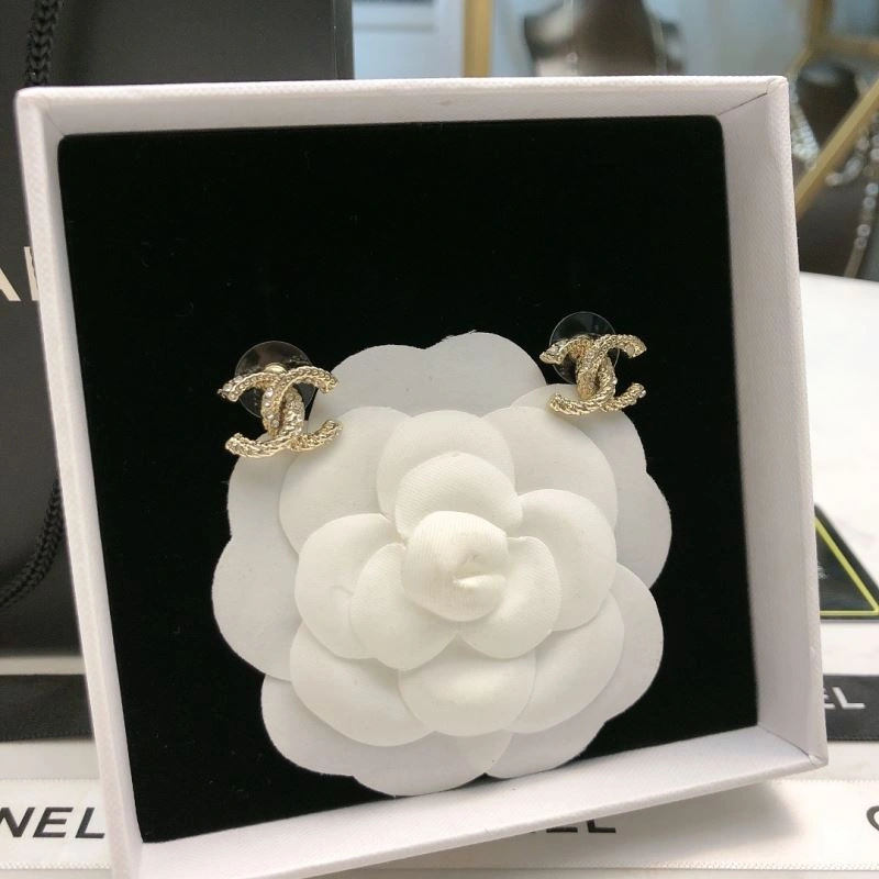 Compact Chanel Earrings 227202