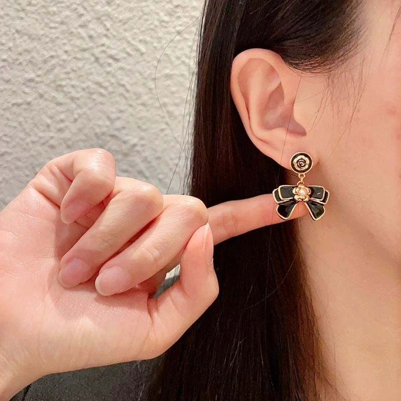 Chanel Earrings Unisex 227270