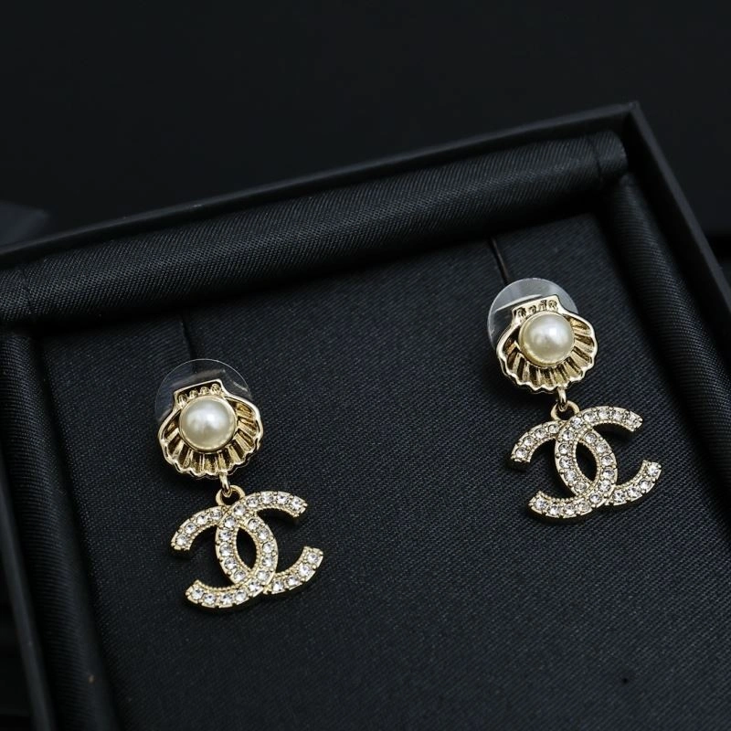 Chanel Earrings Trendy 227133