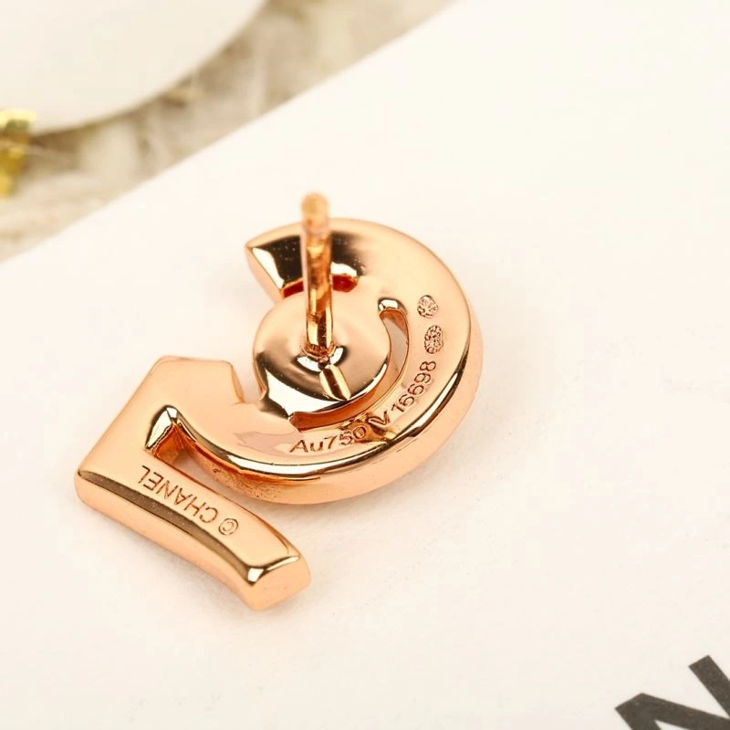 Lightweight Chanel Earrings 227134