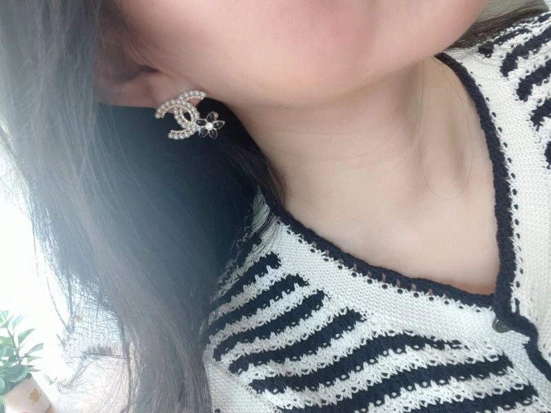 MoistureWicking Chanel Earrings 227192