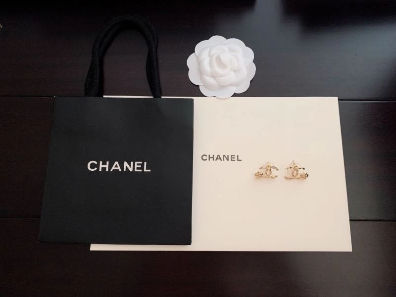 TechFriendly Chanel Earrings 227118