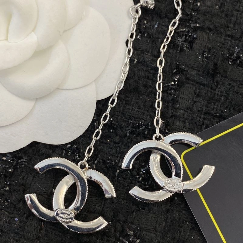 Versatile Chanel Earrings 227099
