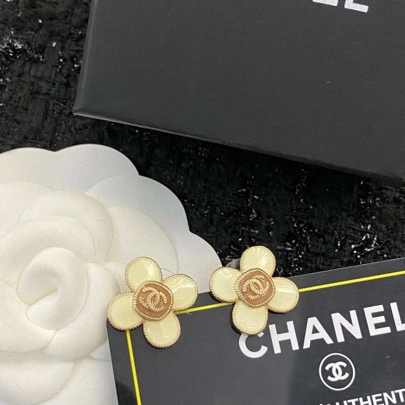 Chanel Earrings Trendsetting 227141