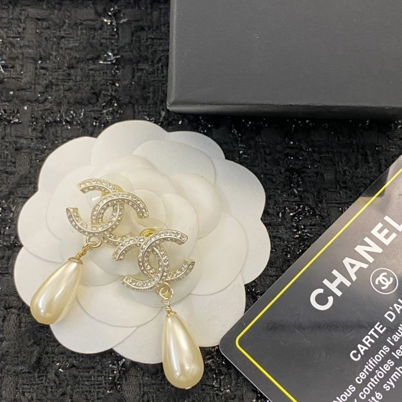 Chanel Earrings Bold 227106
