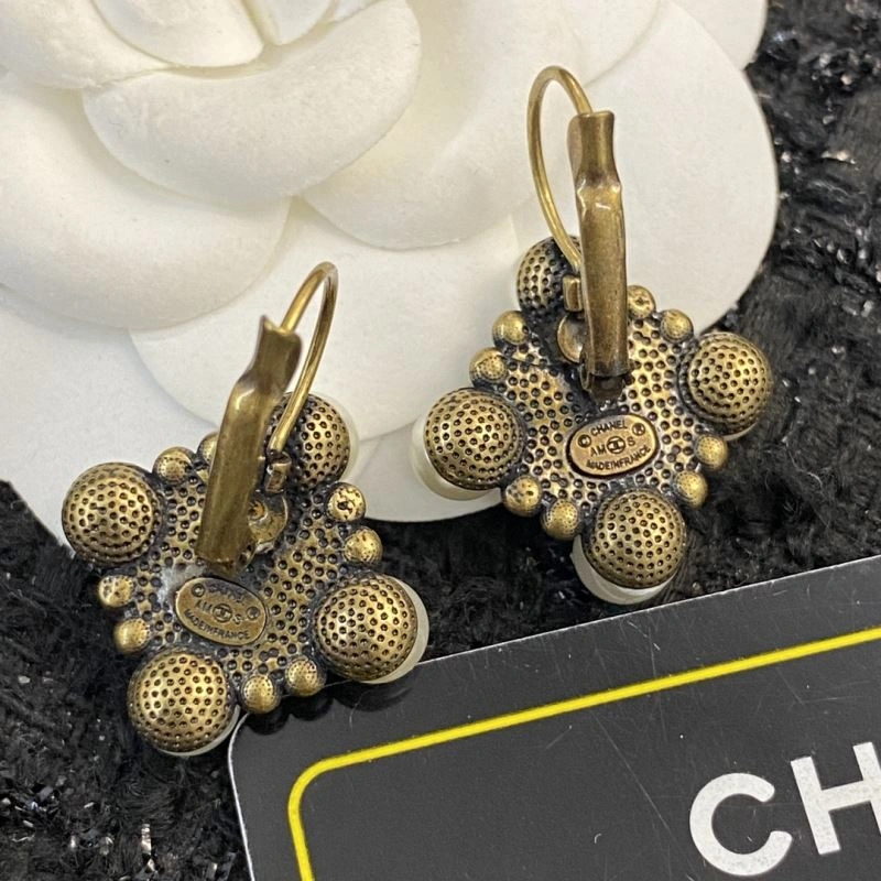 Supportive Chanel Earrings 227109