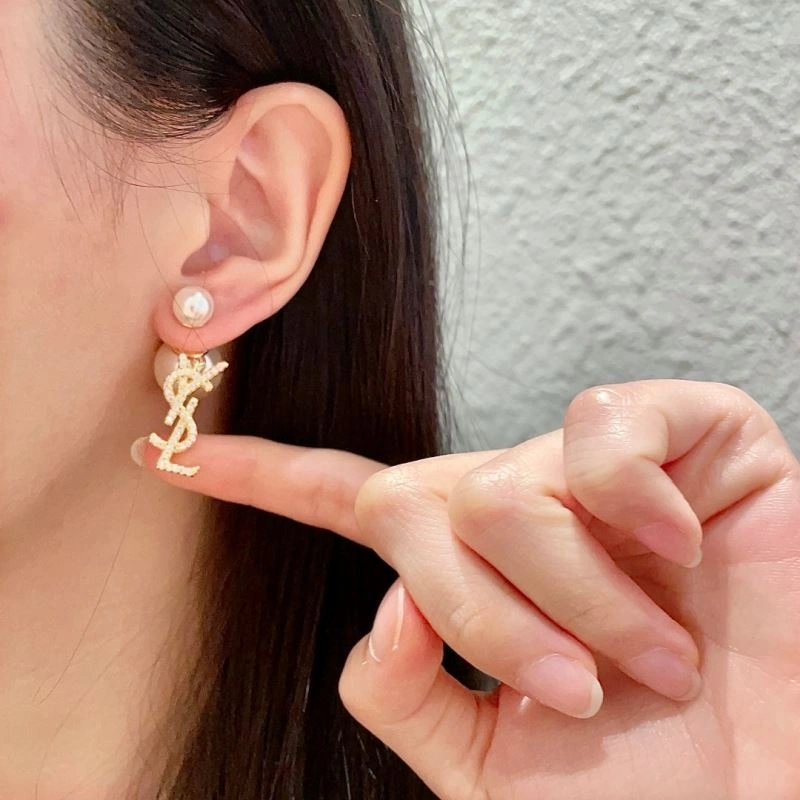 Breathable Chanel Earrings 227097