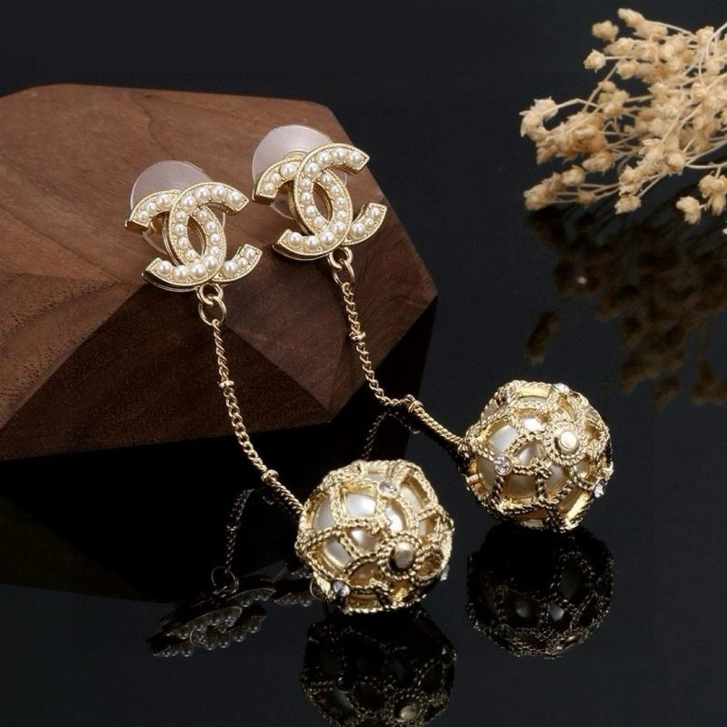 Chanel Earrings Effortless 227101