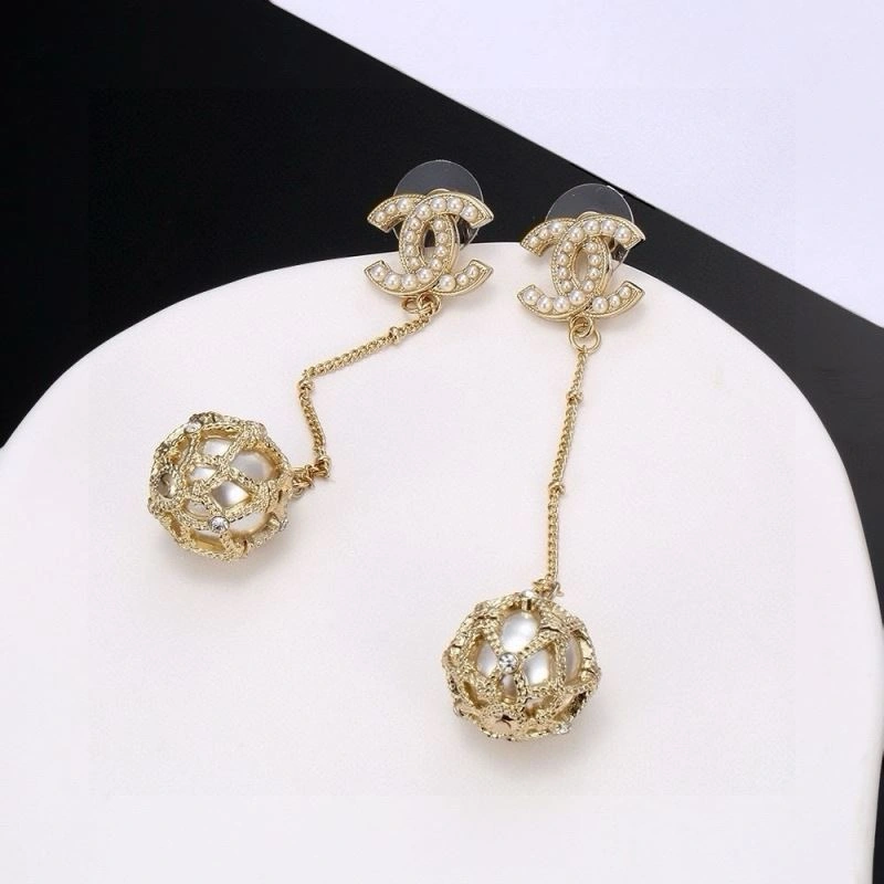 Chanel Earrings Effortless 227101