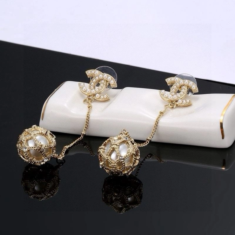 Chanel Earrings Effortless 227101