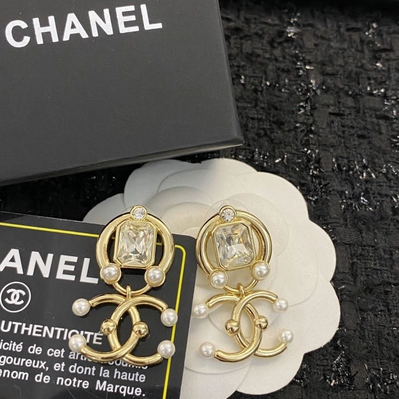 Chanel Earrings Versatile 227078