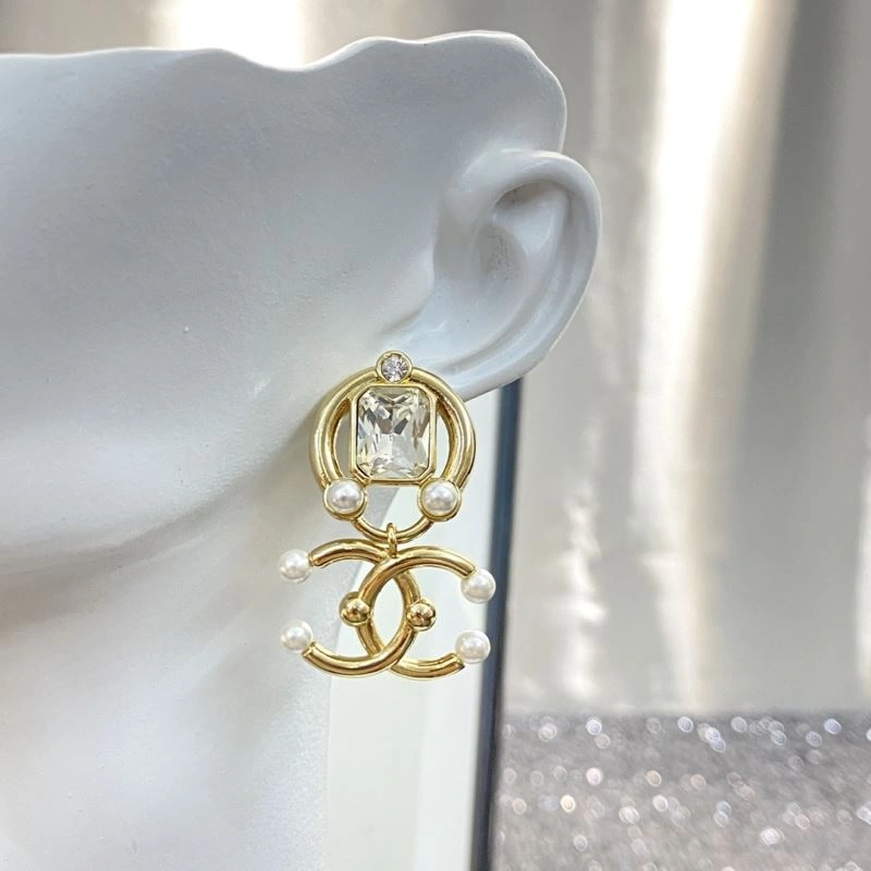Chanel Earrings Versatile 227078