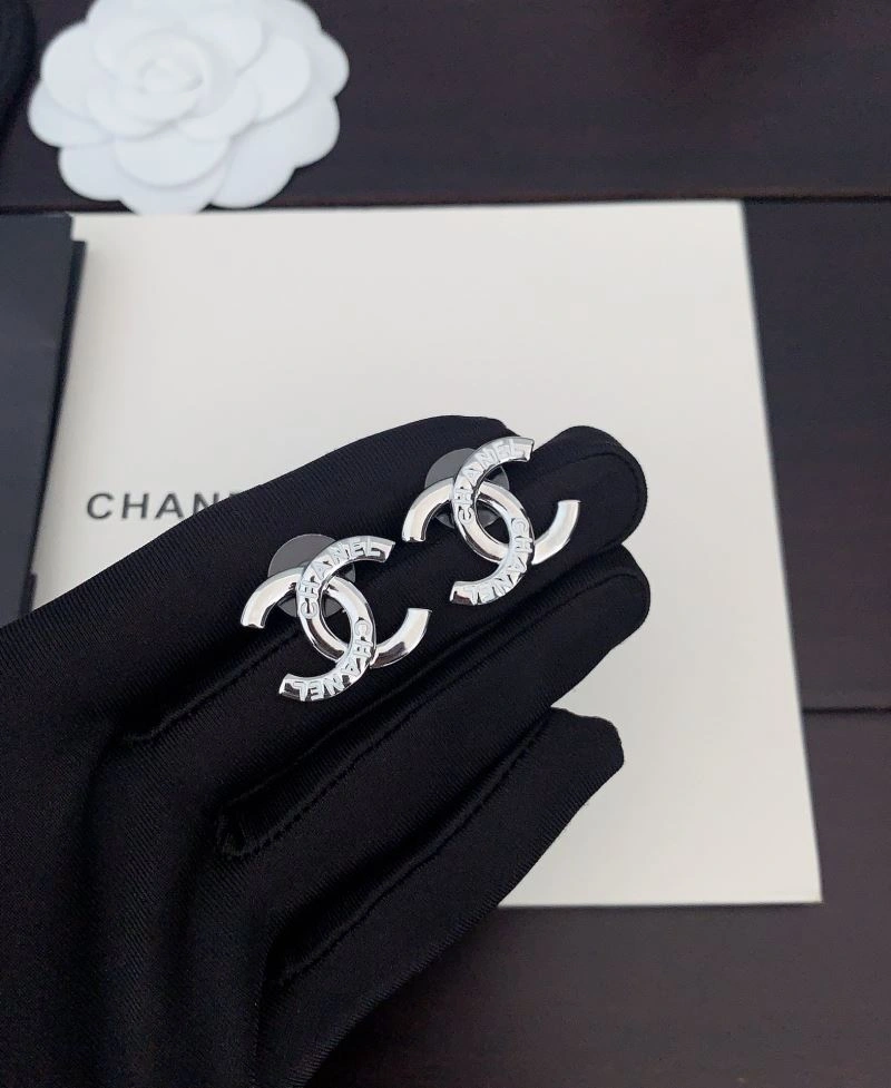 Comfortable Chanel Earrings 227062