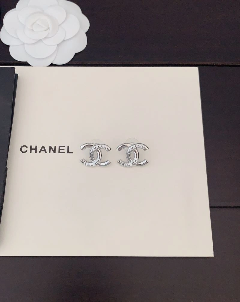 Comfortable Chanel Earrings 227062