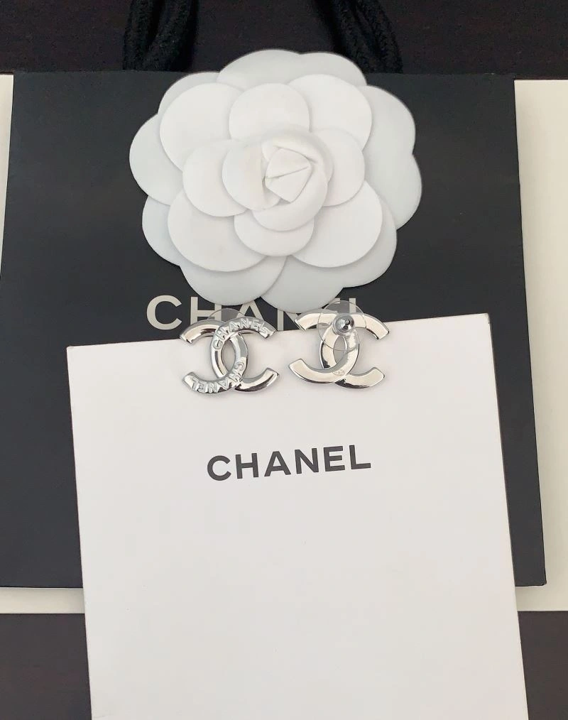 Comfortable Chanel Earrings 227062