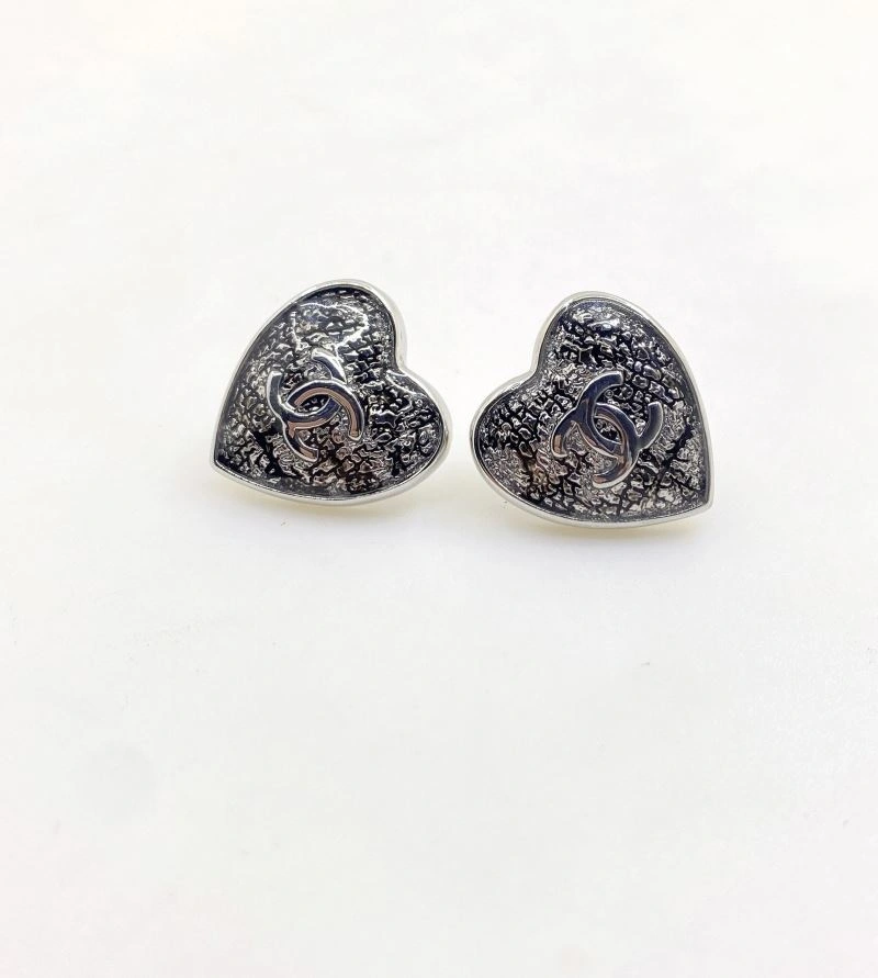 Chanel Earrings Versatile 227058