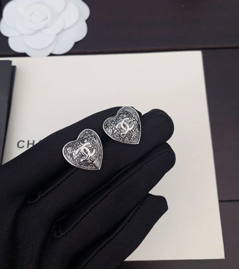 Chanel Earrings Versatile 227058