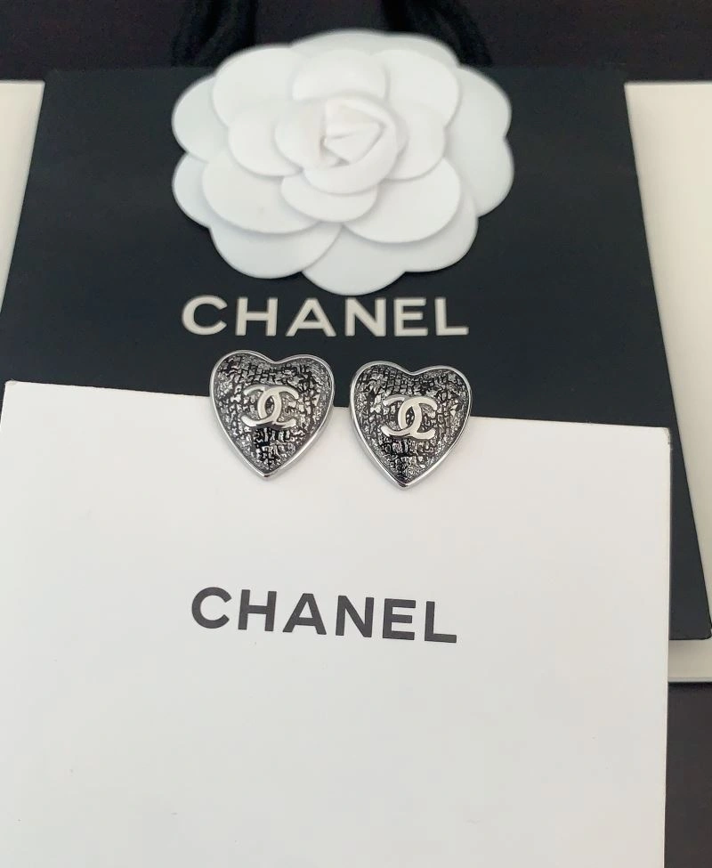Chanel Earrings Versatile 227058