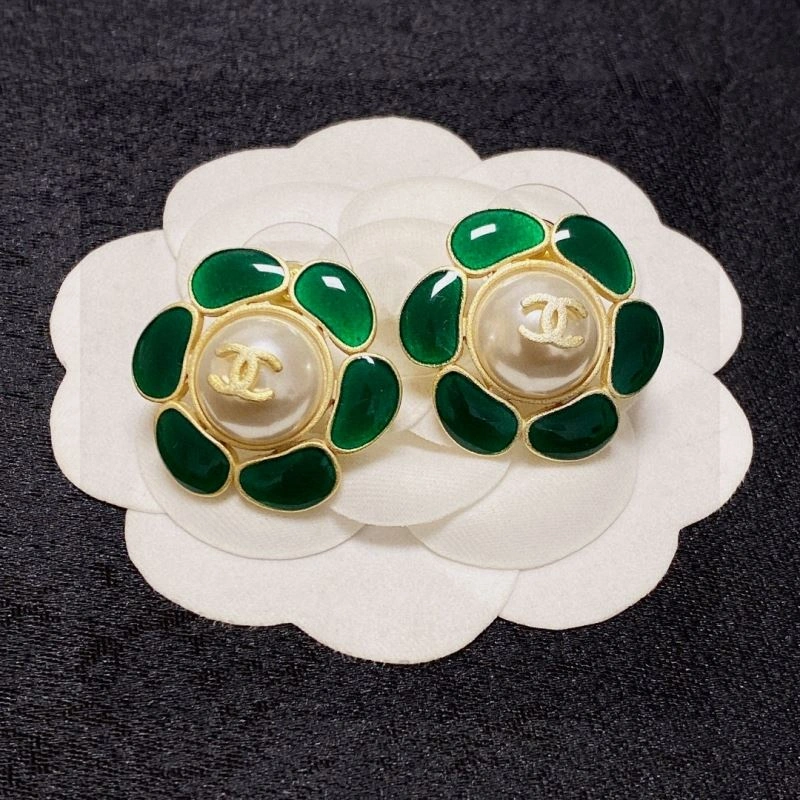 Elegant Chanel Earrings 227041