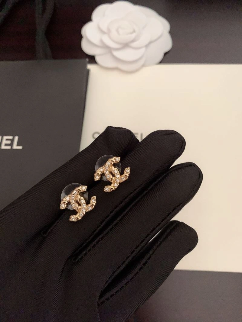 Versatile Chanel Earrings 227034