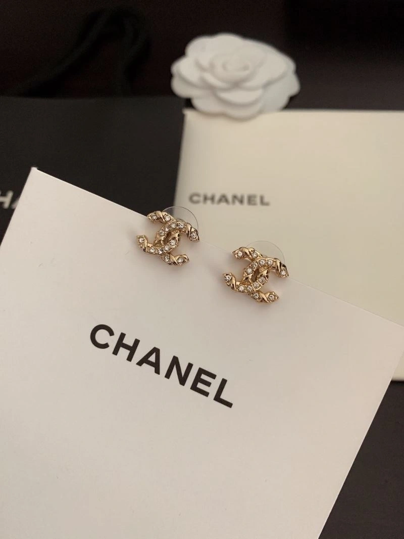 Versatile Chanel Earrings 227034