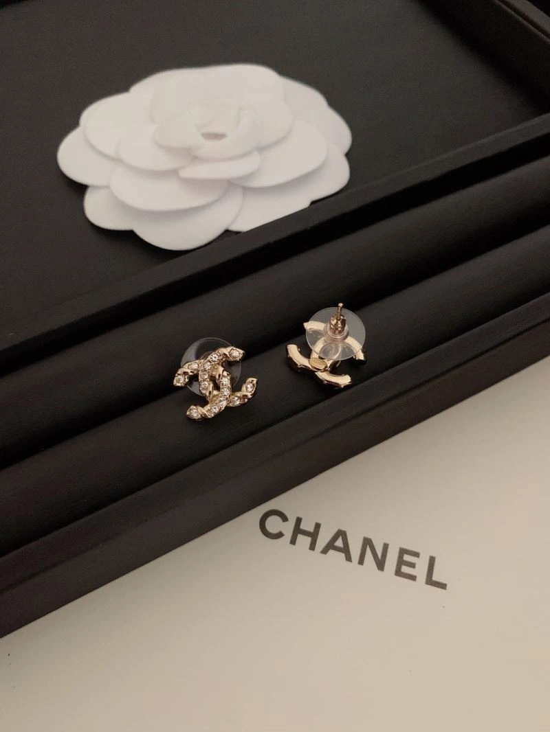 Versatile Chanel Earrings 227034