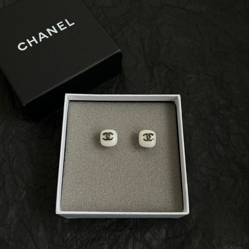 Versatile Chanel Earrings 226303