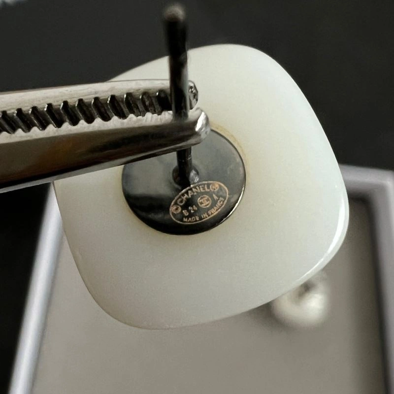 Versatile Chanel Earrings 226303